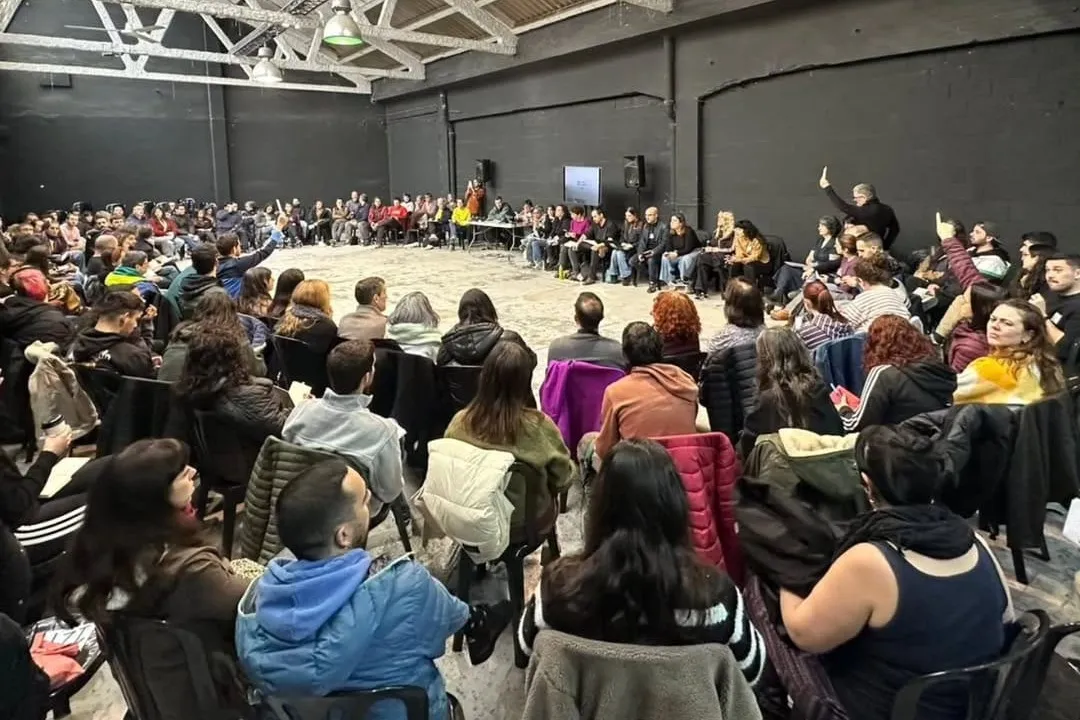 Els docents mantenen les noves convocatòries de vaga mentre esperen una nova oferta del Departament