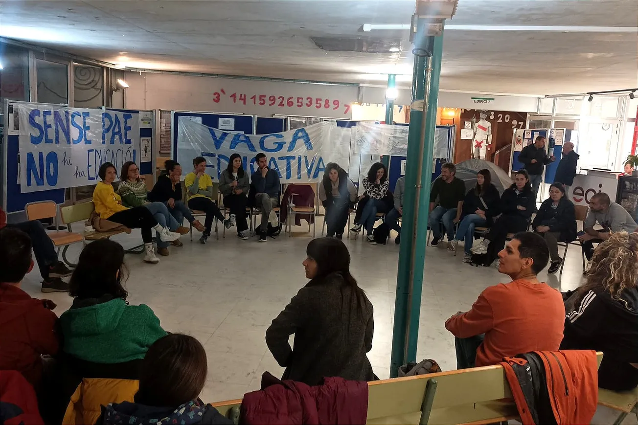 Els docents del Penedès aturen avui les aules amb el Govern tancat a negociar